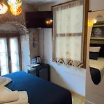 Hera Ayvalı
